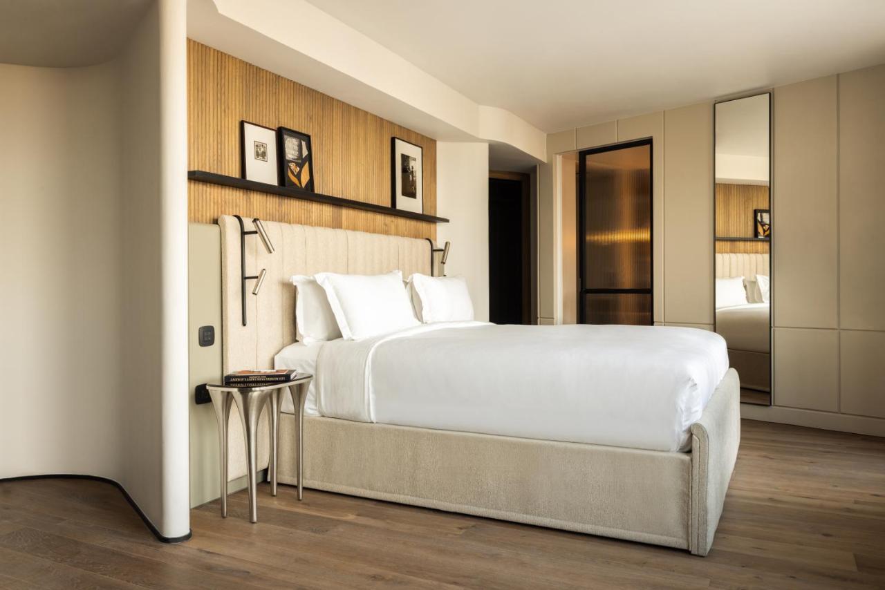 Junior Suite met Terras en Uitzicht op de Eiffeltoren